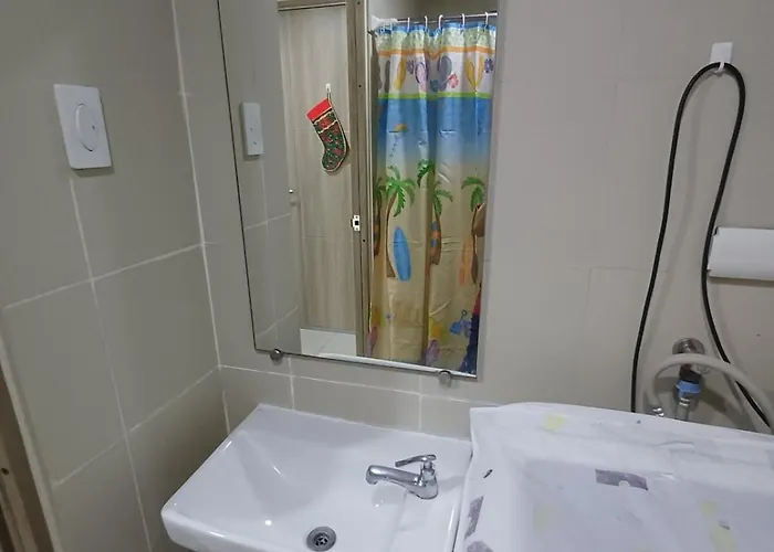 Moa, Smx, S Residences, Wi-fi, Netflix, 4-beds Apartment Manila